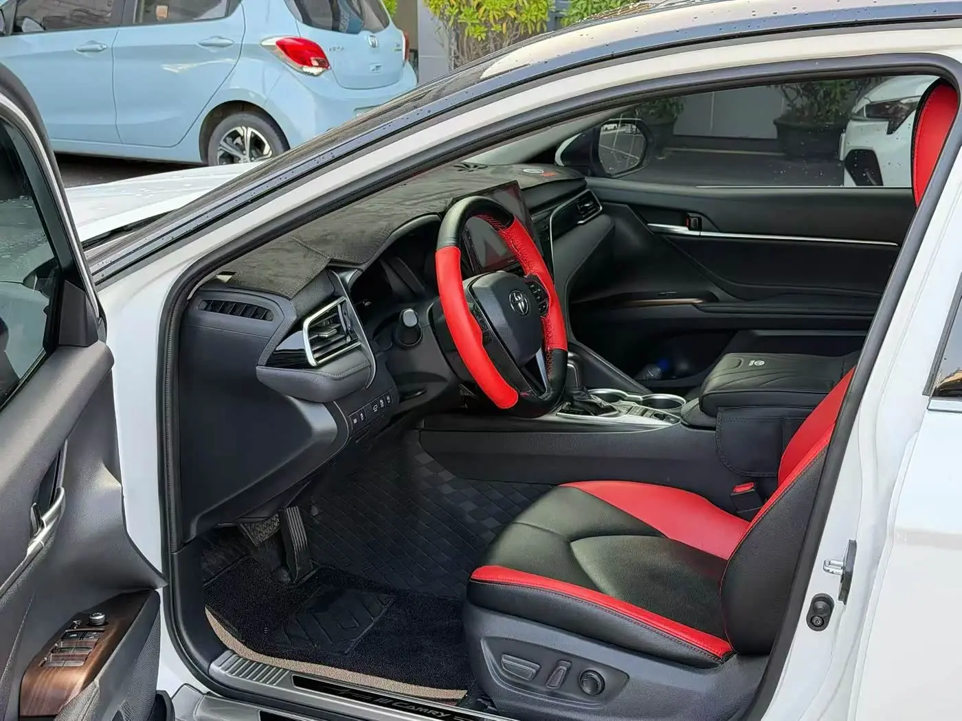 Toyota Camry 2024 — Photo 4/8