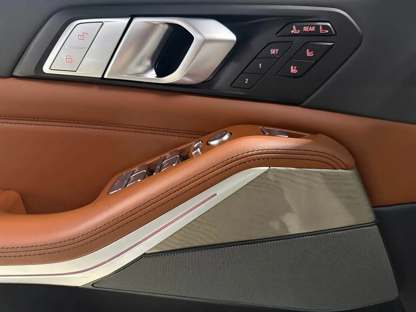 BMW X7 2022 — Photo 13/15