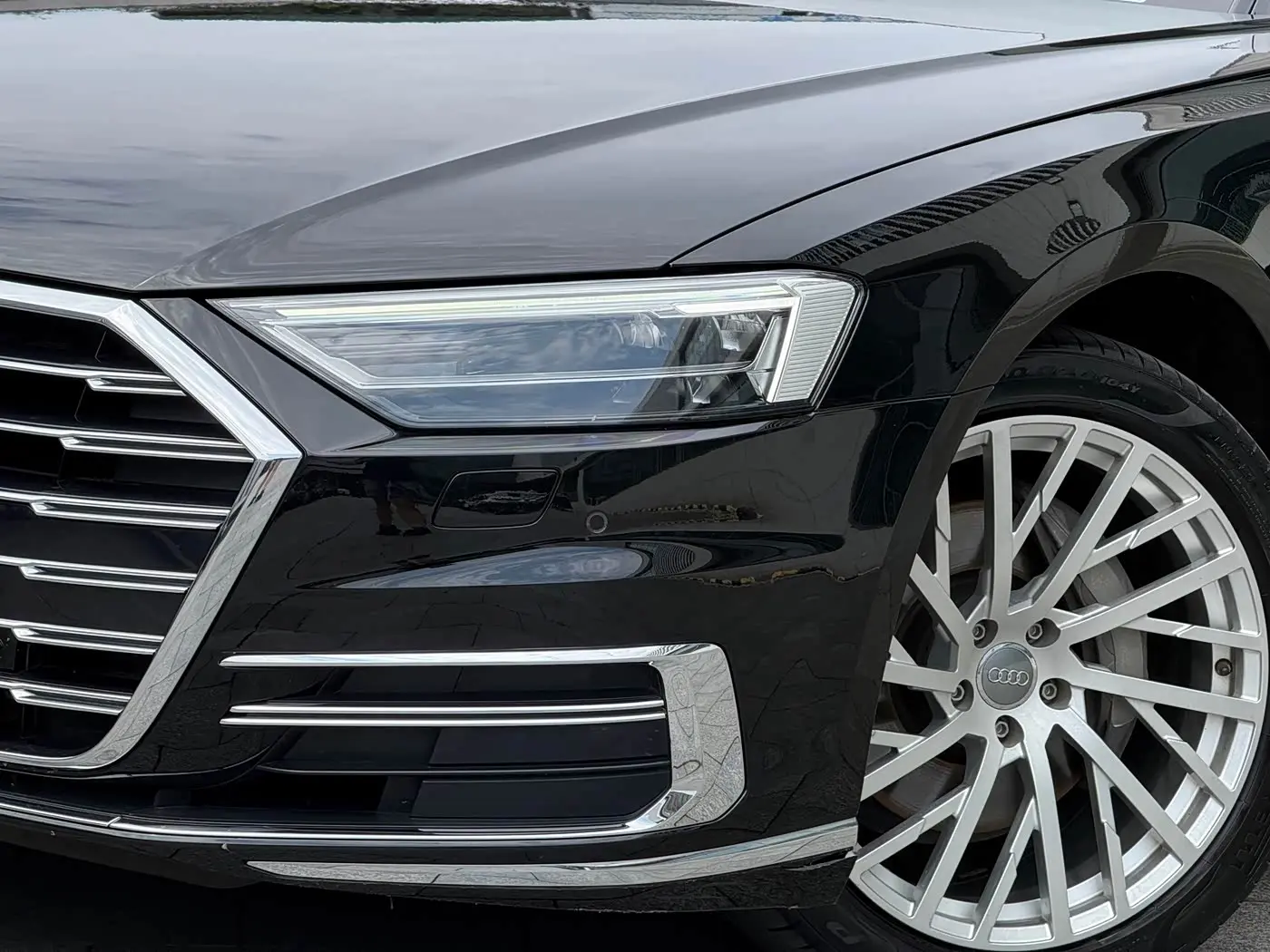Audi A8 2021 — ფოტო 2/19