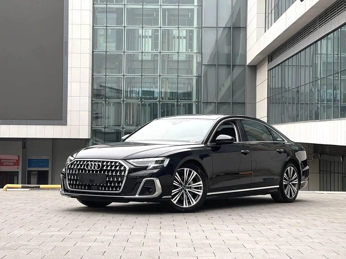 Audi A8, 2024