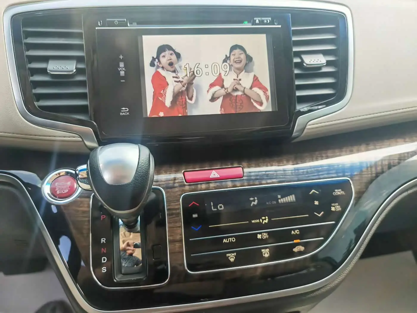 Honda Odyssey 2016 — Photo 14/20