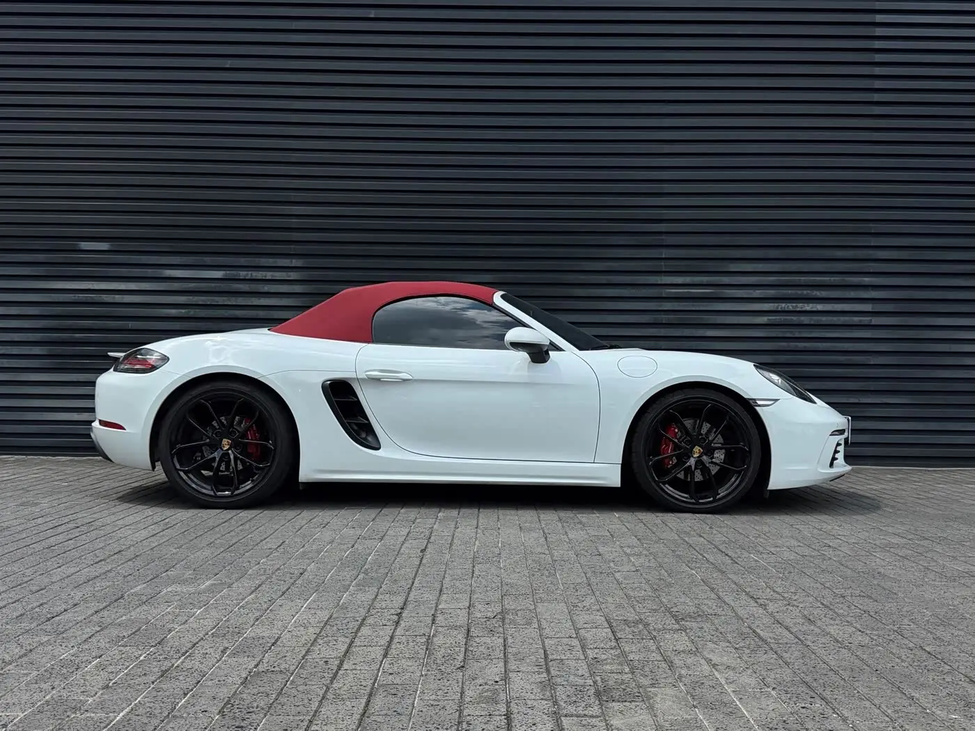 Porsche 718 2025 — Photo 6/19
