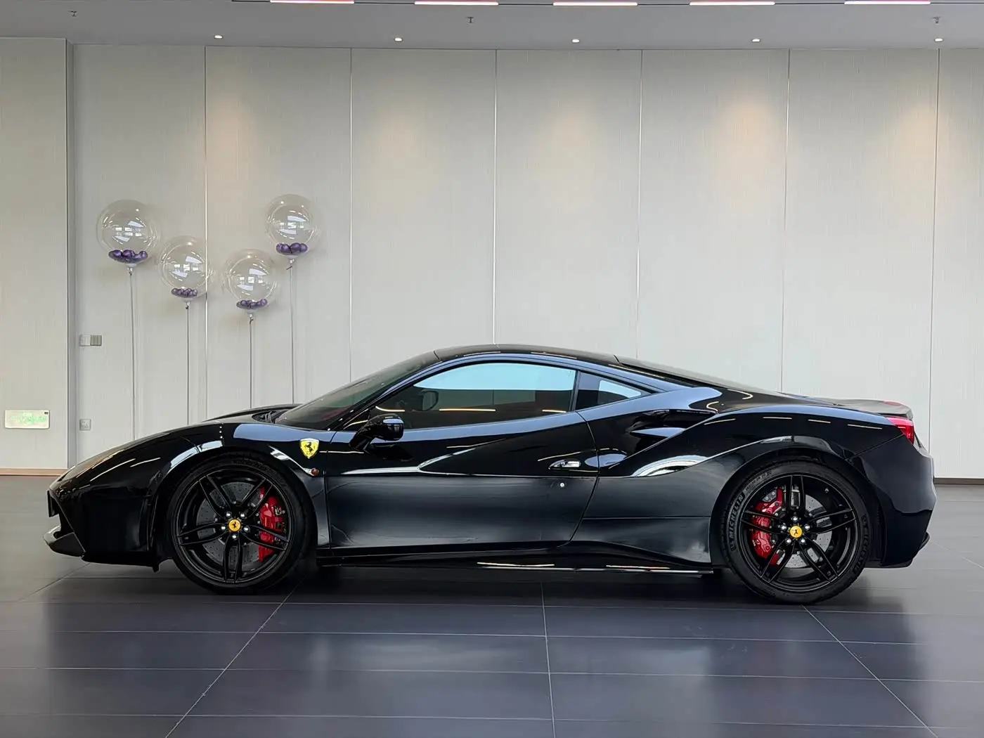 Ferrari 488 2018 — Фото 4/18