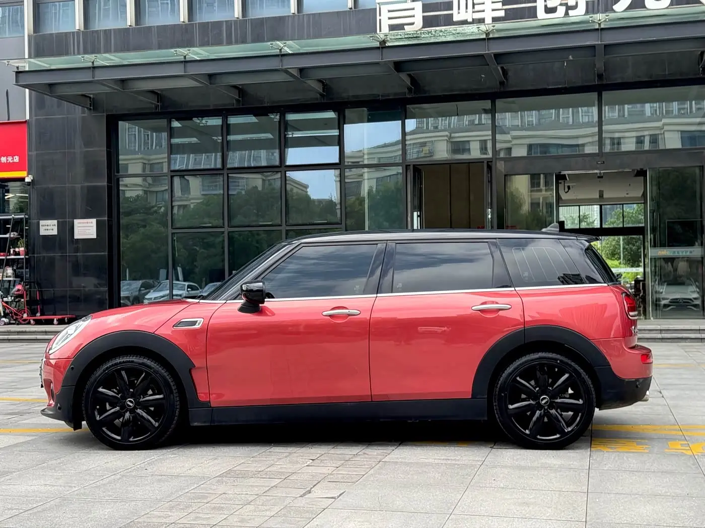 MINI CLUBMAN 2021 — Photo 6/12