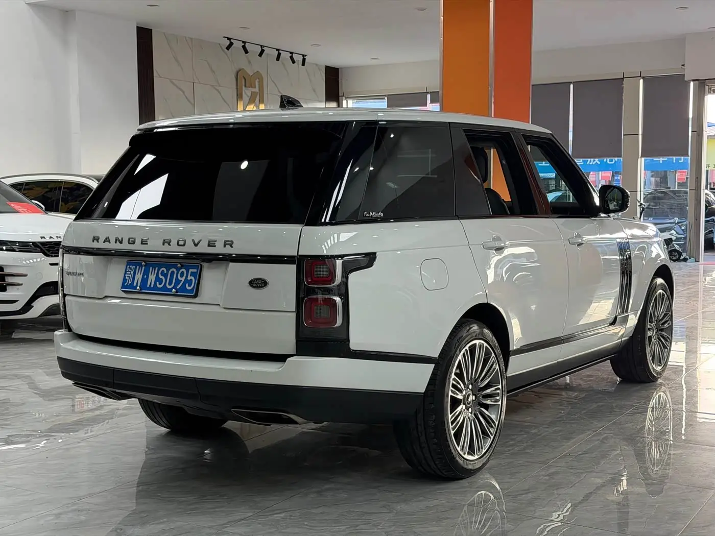 Land Rover Range Rover 2020 — Фото 20/20
