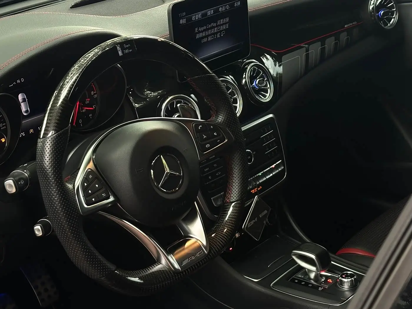 Mercedes-Benz GLA AMG 2018 — Photo 7/9