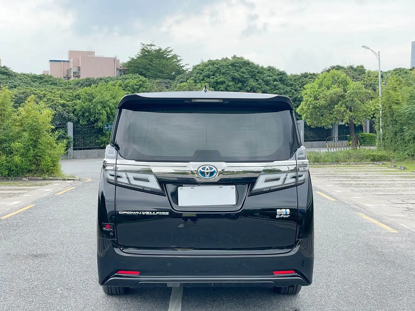 Toyota Vellfire 2022 — Photo 12/12