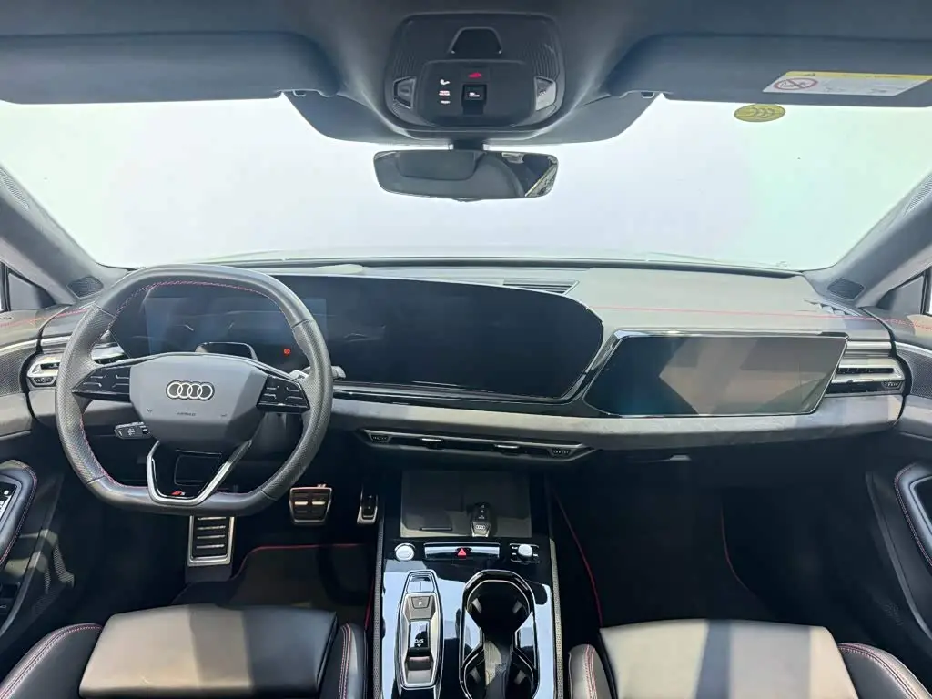 Audi A5L Sportback 2025 — Фото 8/20