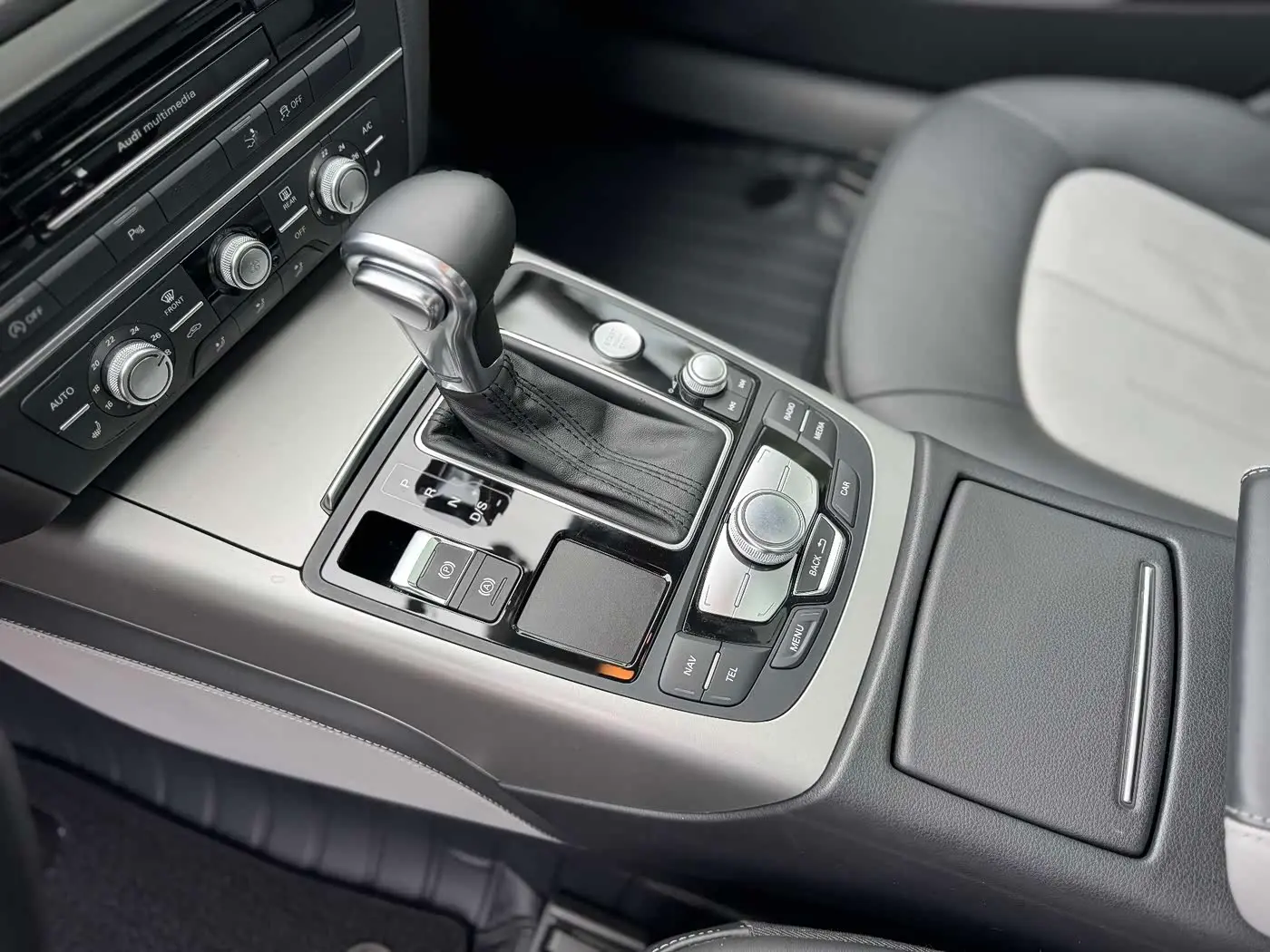 Audi A7 2015 — Photo 18/19