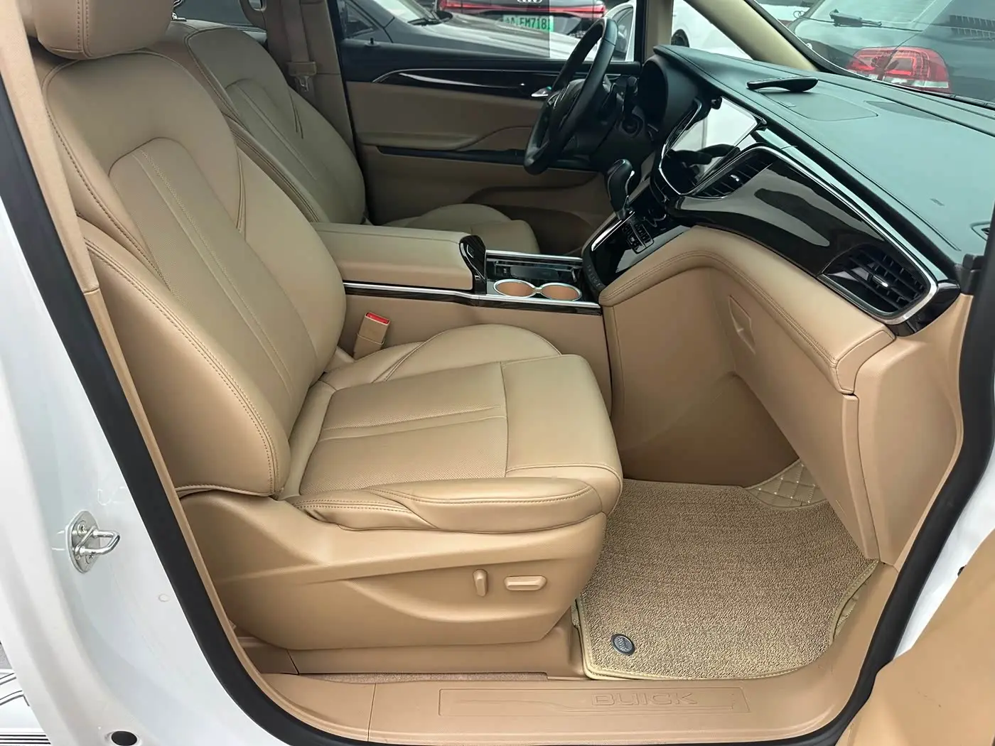 Buick GL8 2020 — Şəkil 6/15