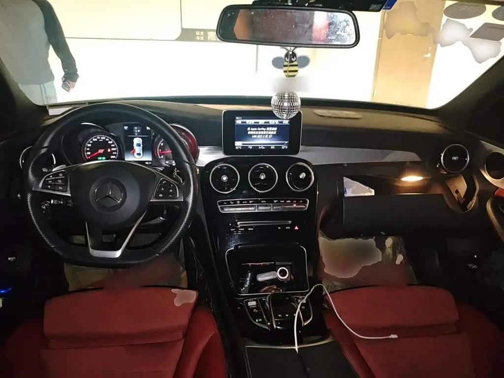 Mercedes-Benz C-Class 2018 — Фото 10/20