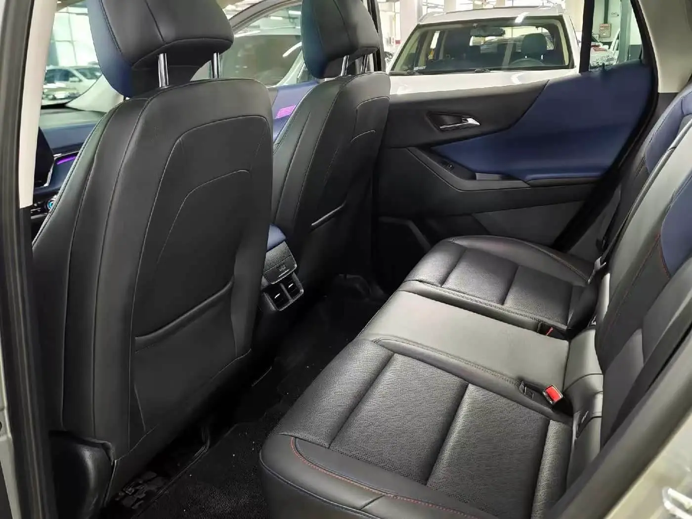Chevrolet Equinox Plus 2025 — Фото 6/19