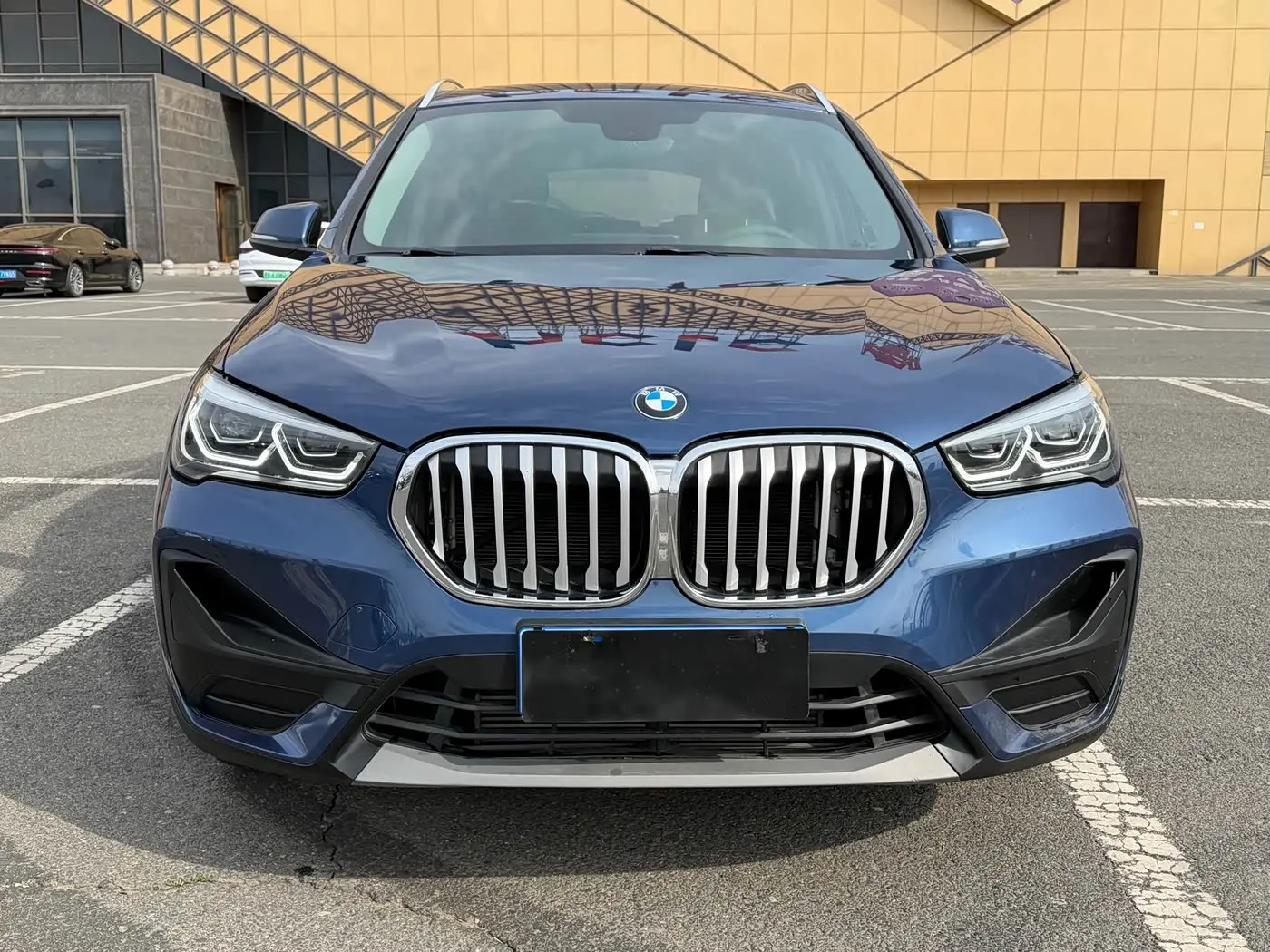 BMW X1 2021 — Photo 2/20
