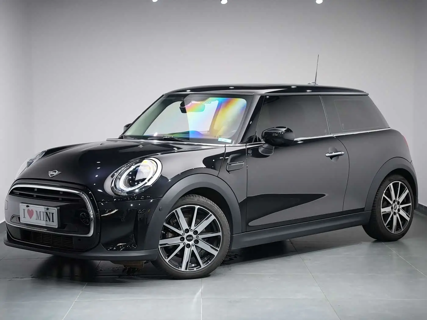 MINI MINI, 2023