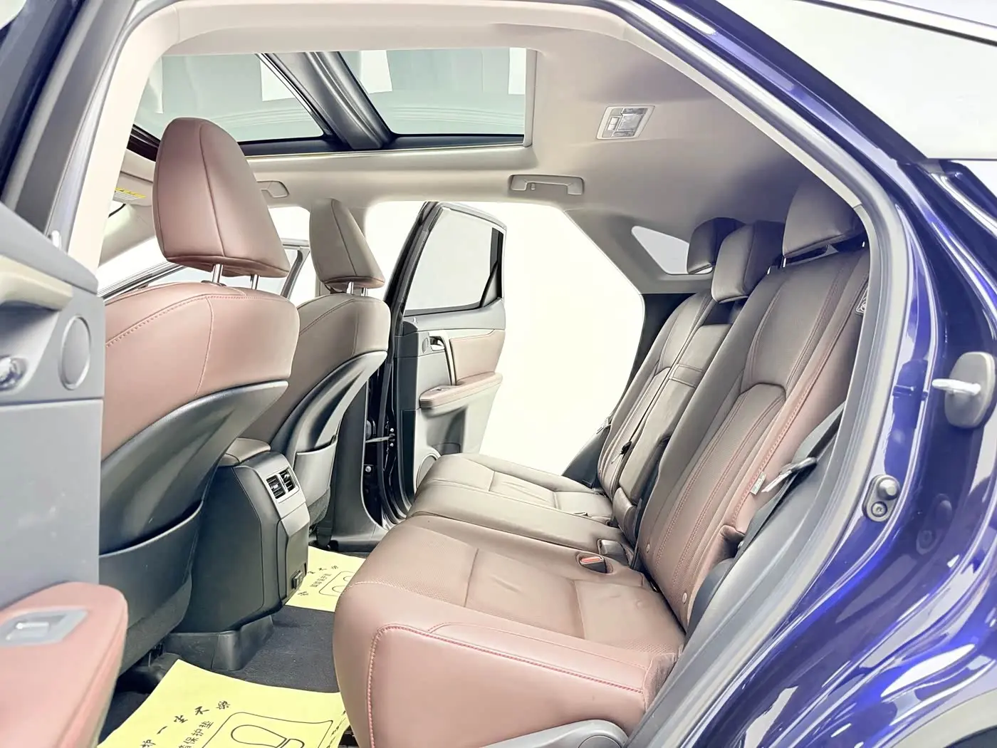 Lexus RX 2021 — Photo 9/9