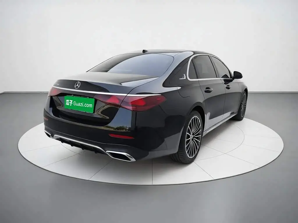Mercedes-Benz E-Class 2025 — Фото 4/20