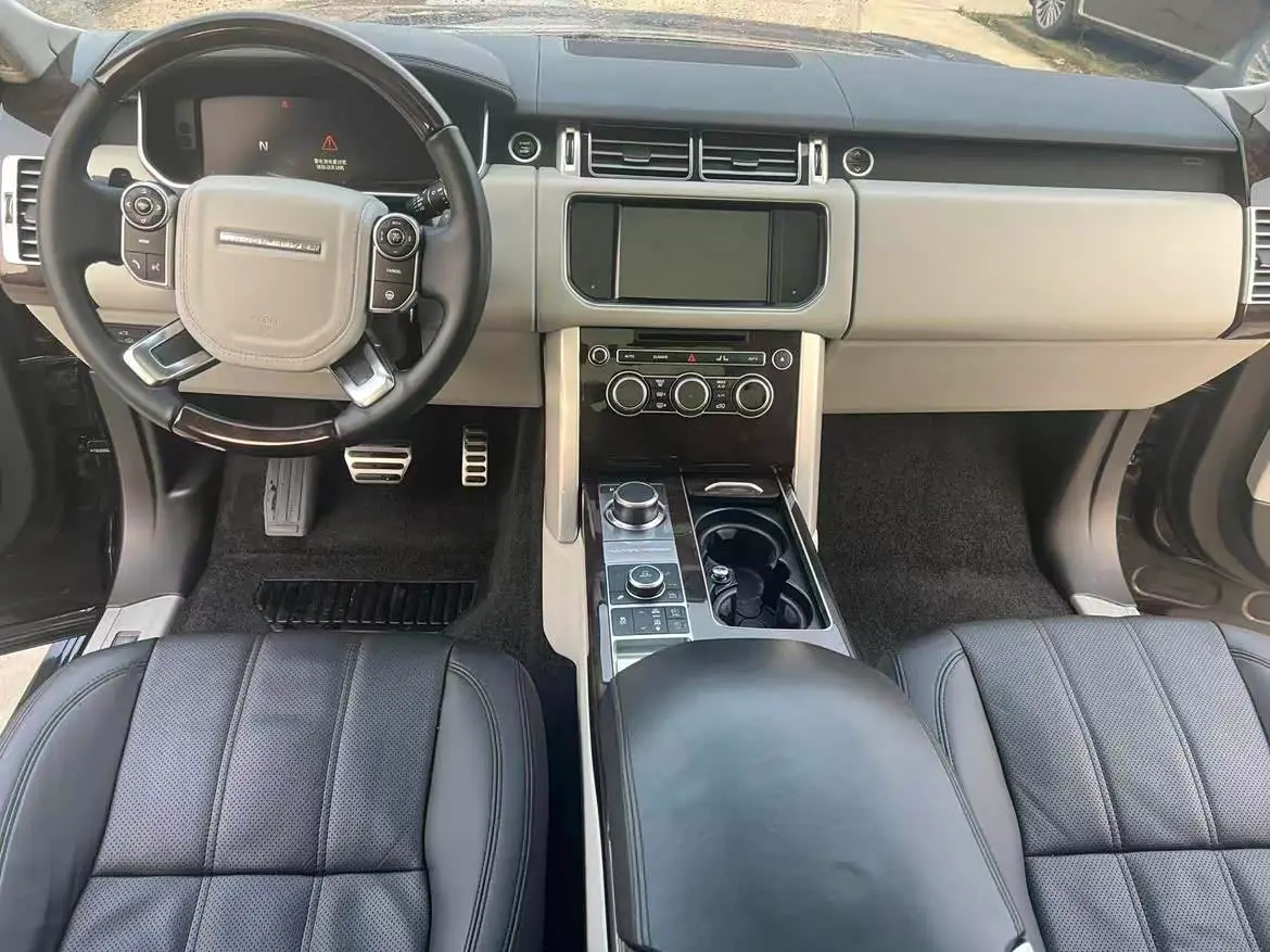 Land Rover Range Rover 2015 — Photo 6/20