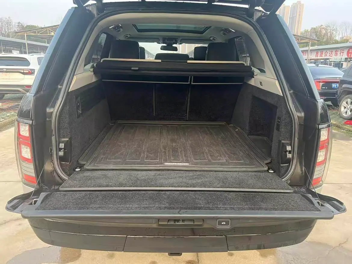 Land Rover Range Rover 2015 — Photo 15/20