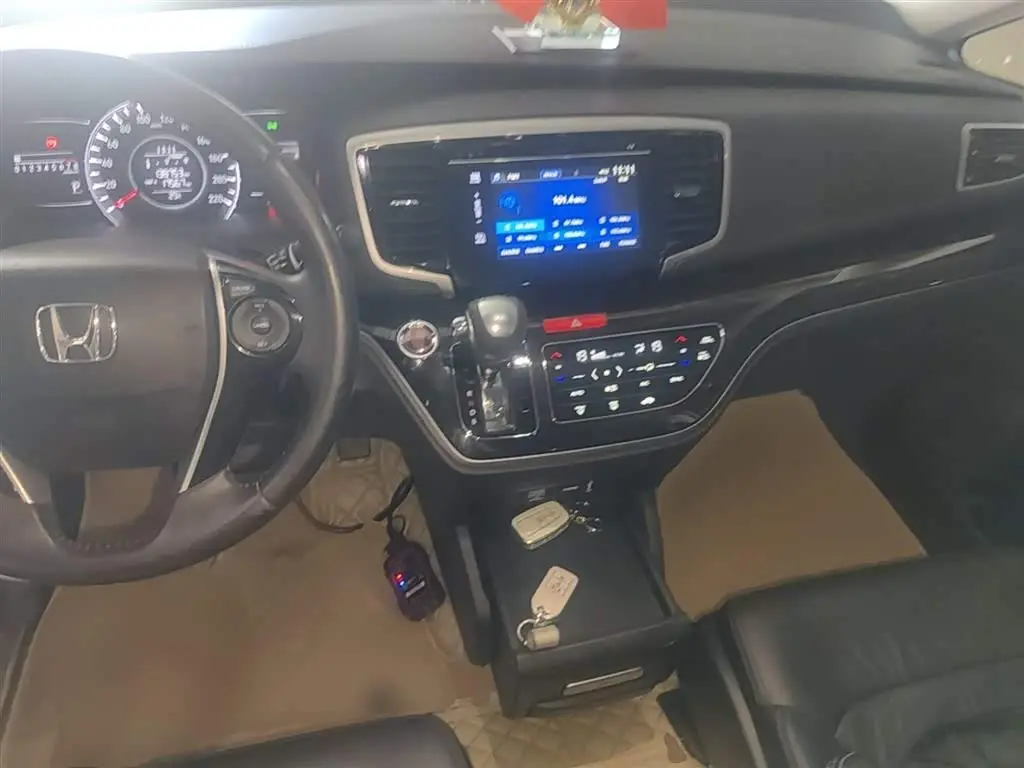 Honda Odyssey 2019 — Photo 10/20