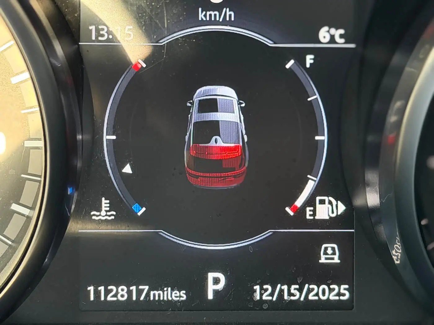 Land Rover Discovery 2018 — Photo 13/16