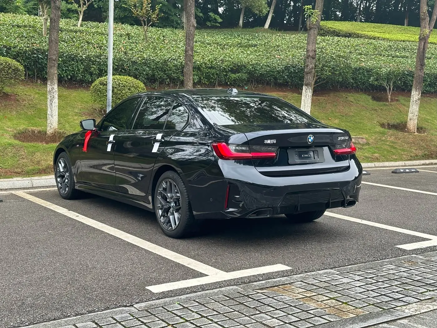 BMW 3 Series 2025 — Photo 10/12