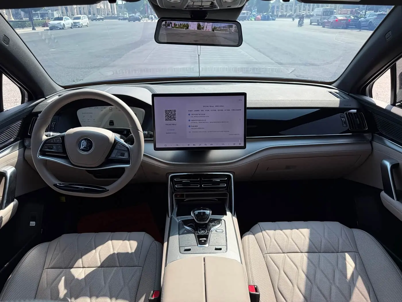 BYD Tang New Energy 2025 — Photo 5/9