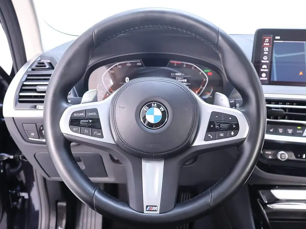 BMW X3 2022 — Photo 17/20