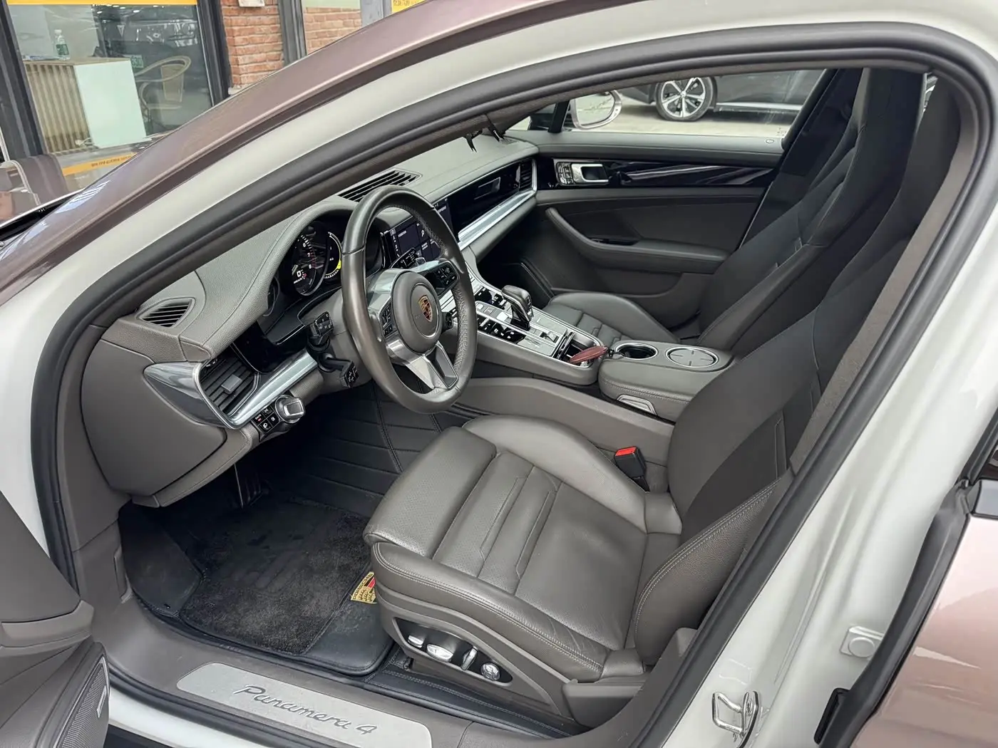 Porsche Panamera New Energy 2020 — Фото 8/20