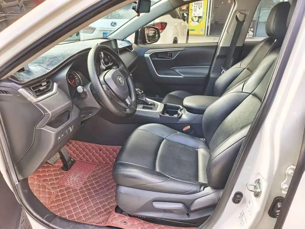 Toyota Wildlander 2022 — Фото 3/9