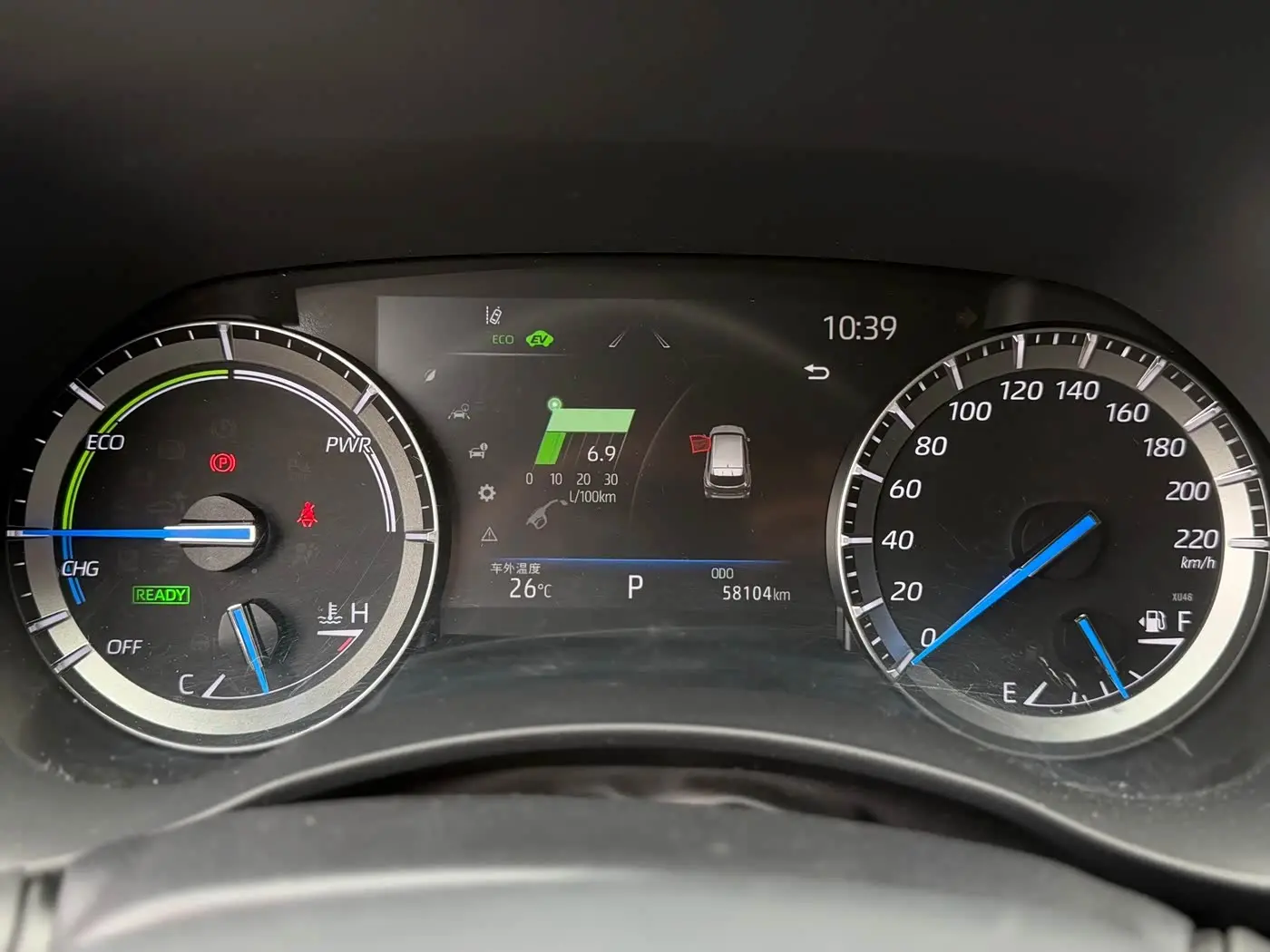 Toyota Crown Kluger 2022 — Şəkil 16/18