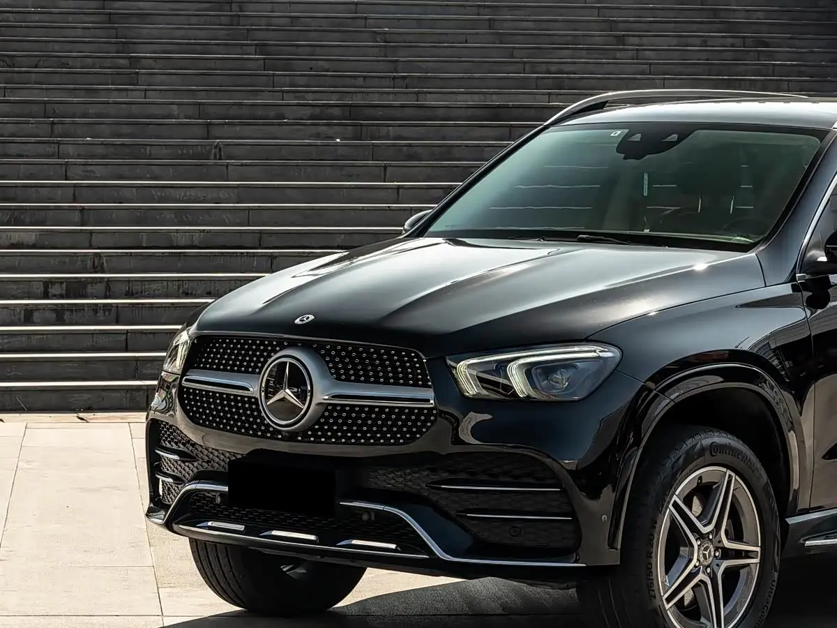 Mercedes-Benz GLE 2022 — Photo 9/20