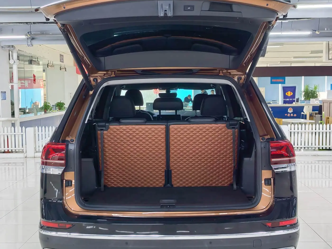 Volkswagen Teramont 2021 — Photo 17/20
