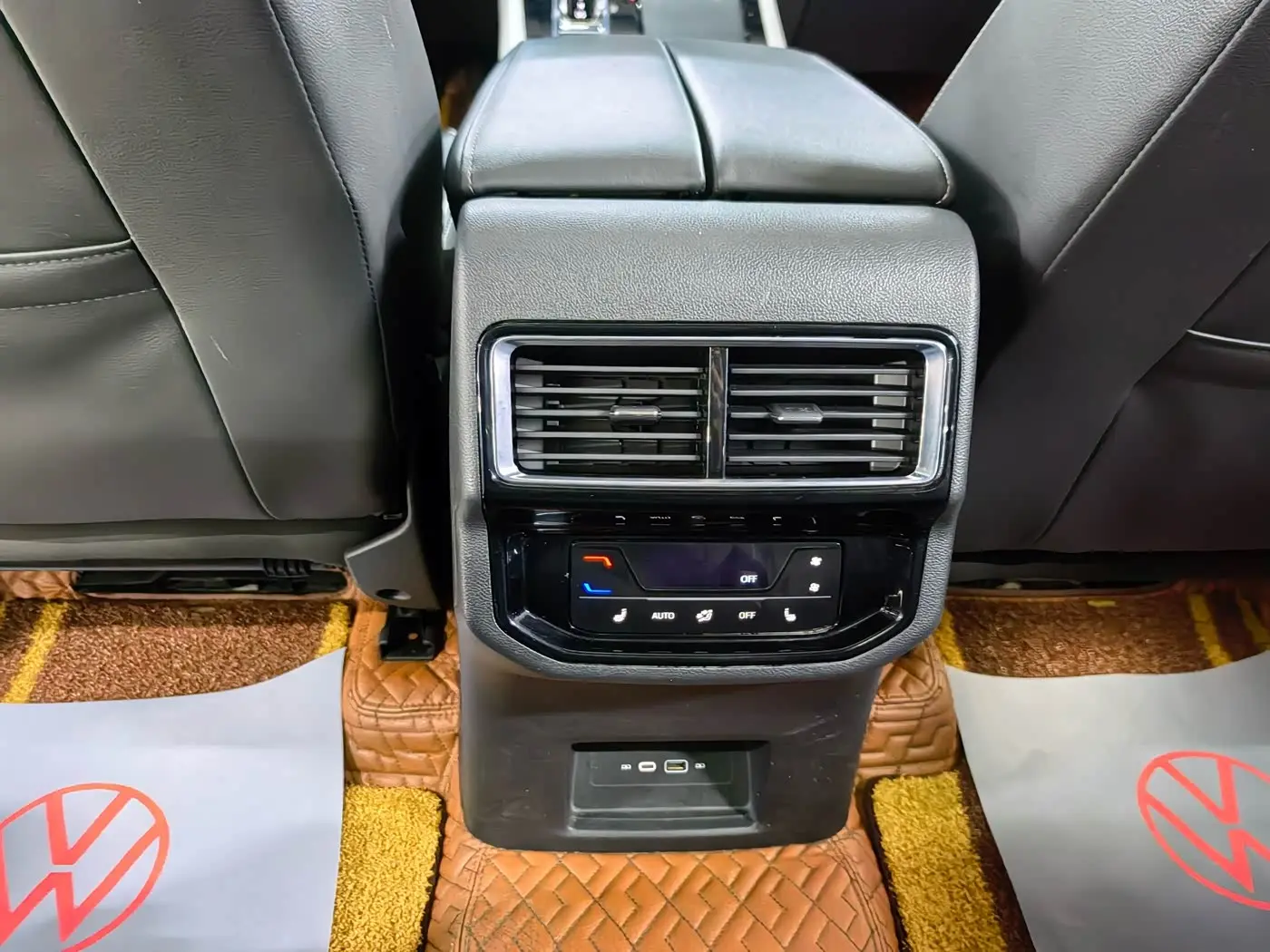 Volkswagen Teramont 2021 — Photo 18/20