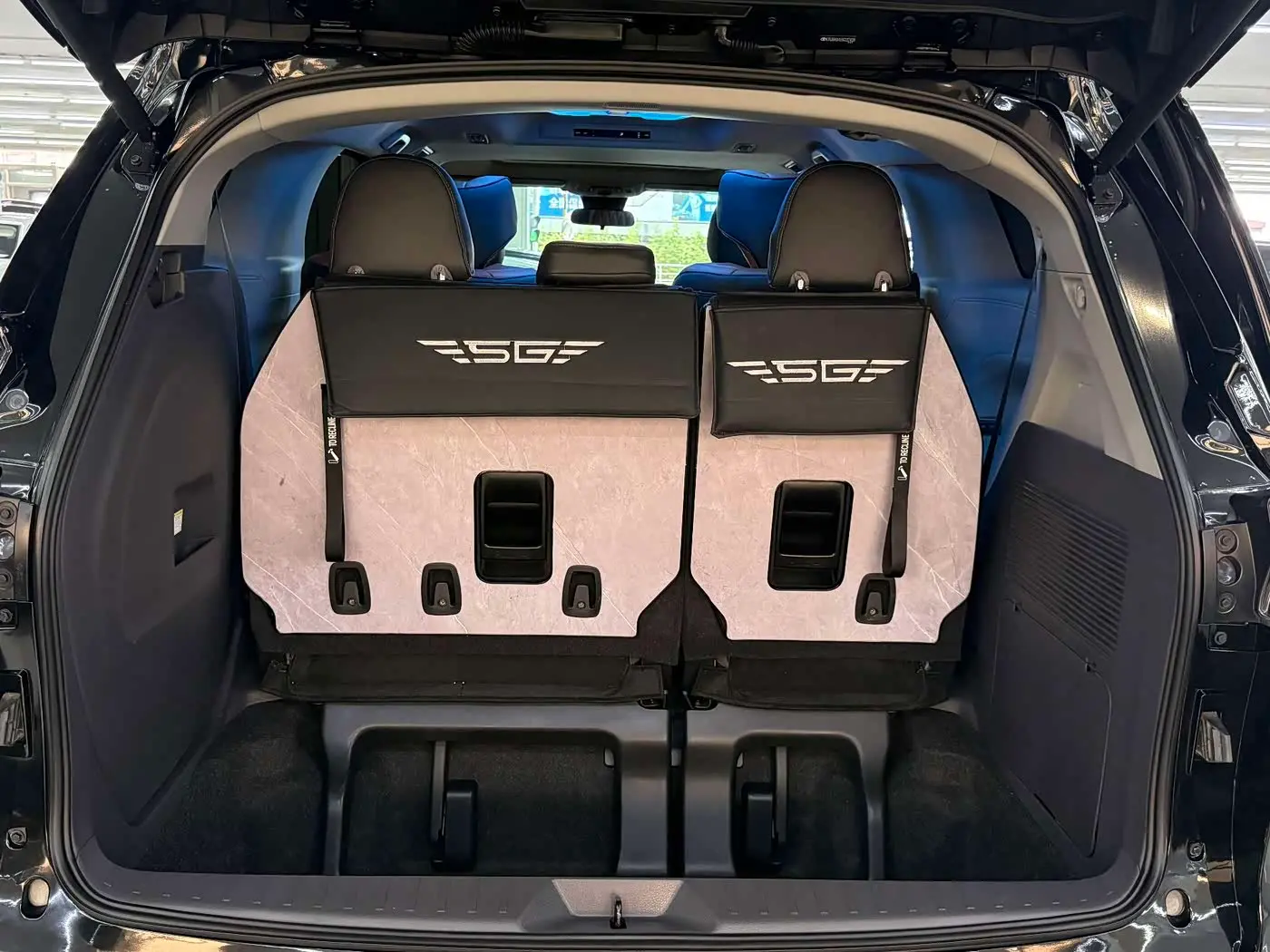 Toyota Sienna 2025 — Photo 17/20