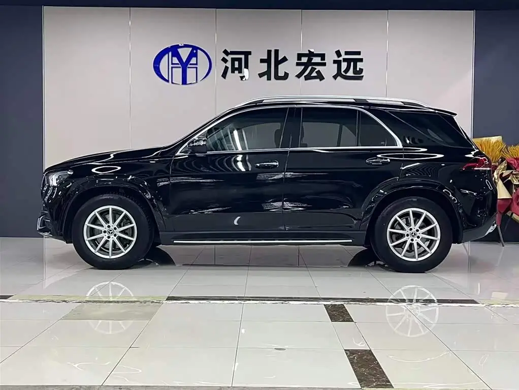 Mercedes-Benz GLE 2021 — Photo 3/14