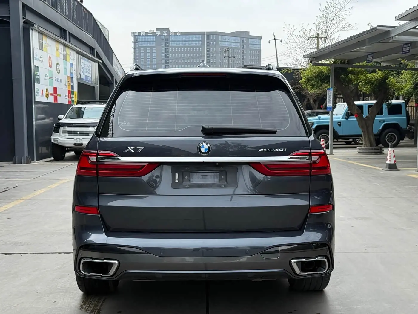BMW X7 2019 — Photo 13/15