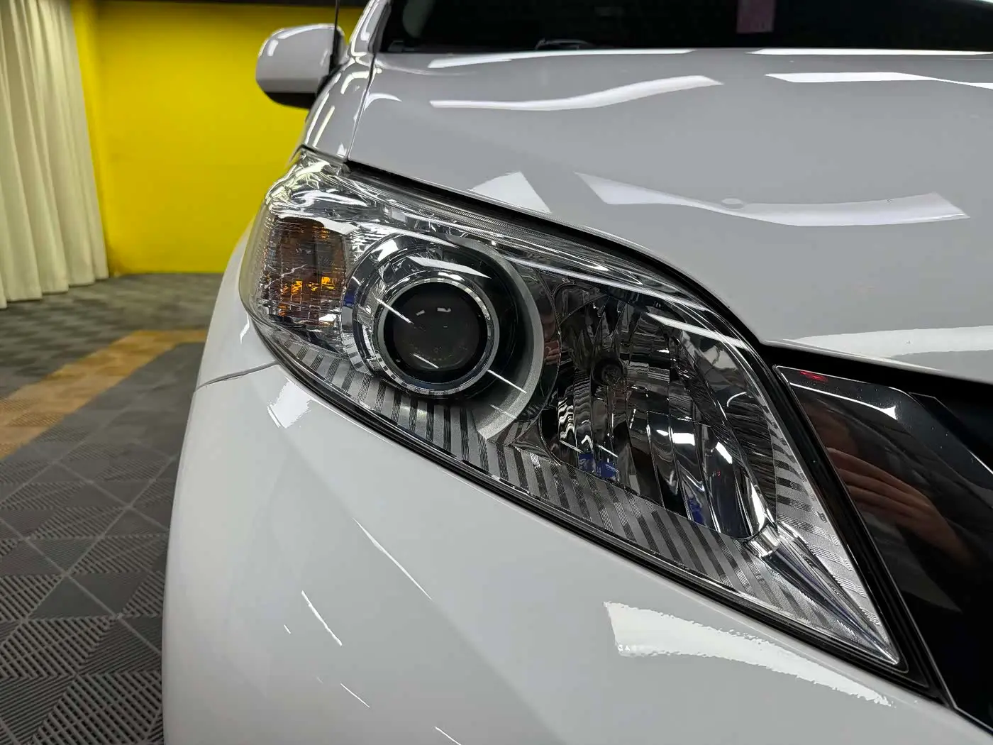 Toyota Sienna 2016 — Фото 14/20