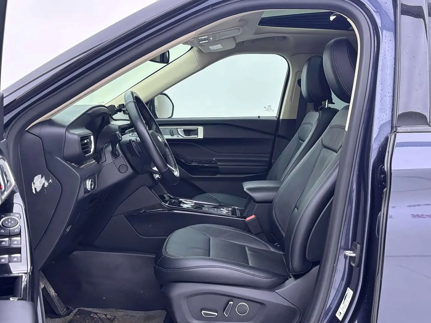 Ford Explorer 2021 — Şəkil 8/18