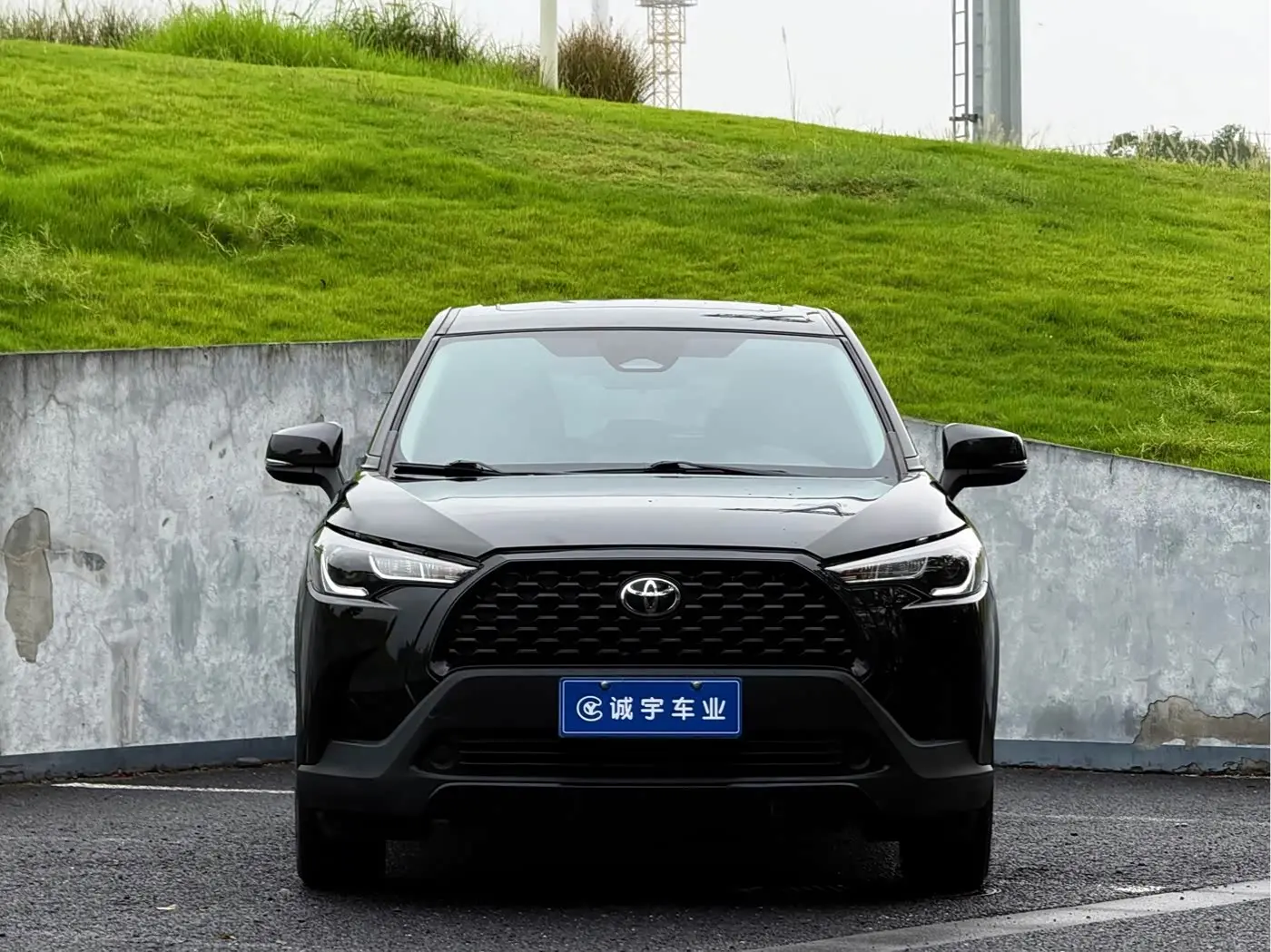 Toyota Corolla Cross 2023 — Фото 2/19