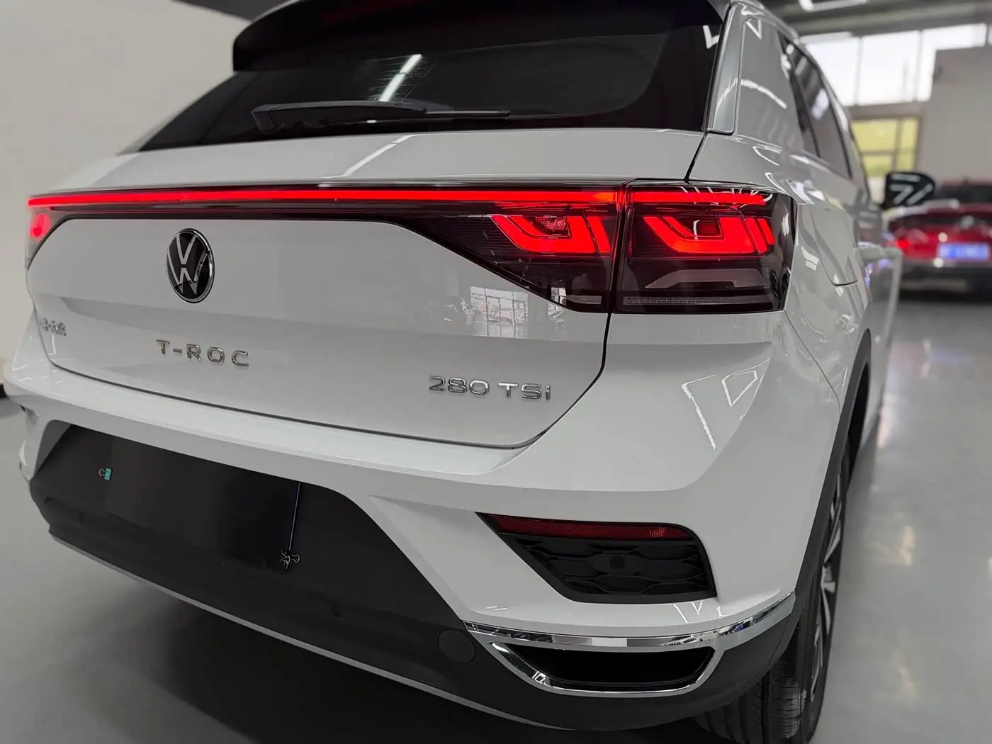 Volkswagen T-ROC 2023 — Photo 6/20