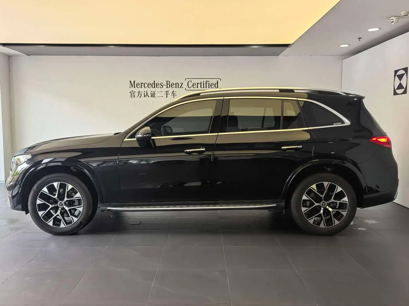 Mercedes-Benz GLC 2023 — Фото 3/18