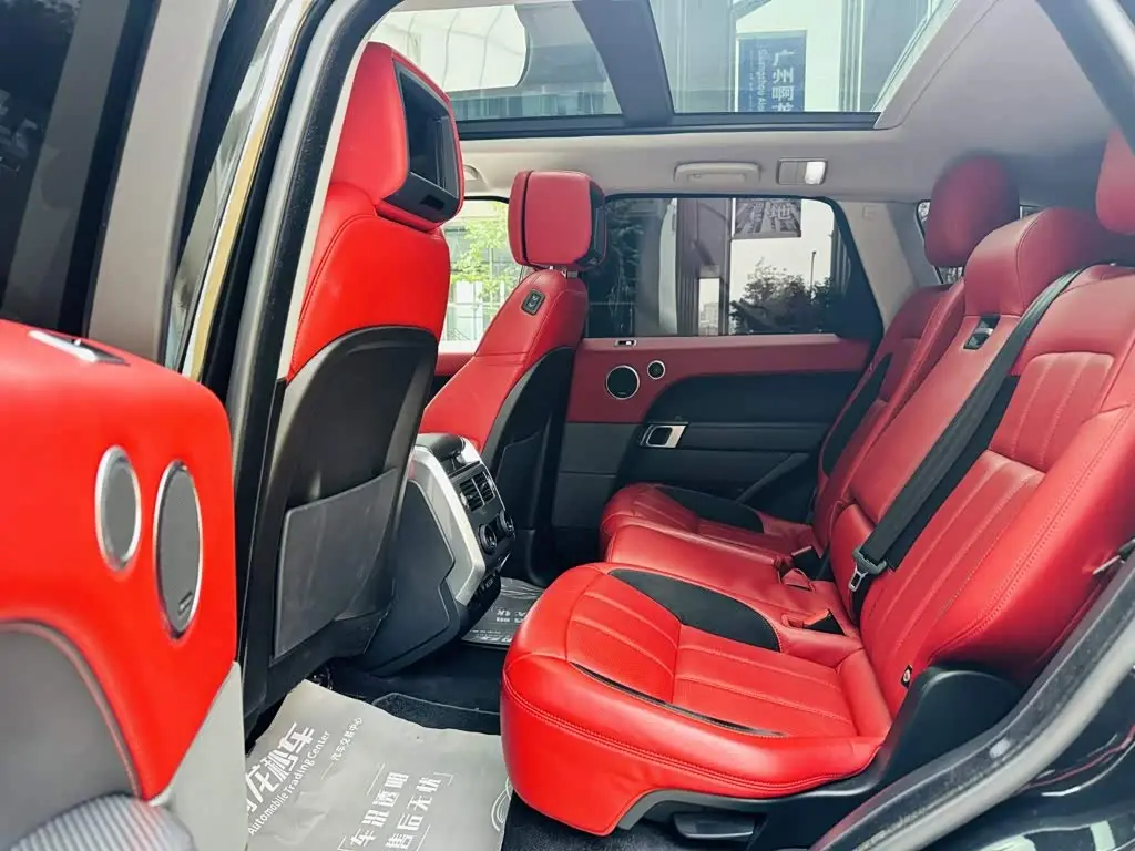 Land Rover Range Rover Sport 2020 — Фото 12/20
