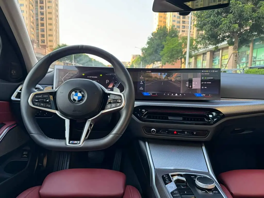 BMW 3 Series 2025 — Photo 18/20