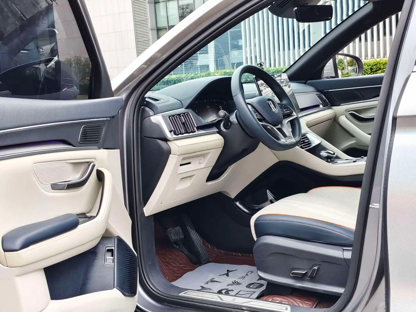 BYD Song PLUS PHEV 2023 — Фото 12/17