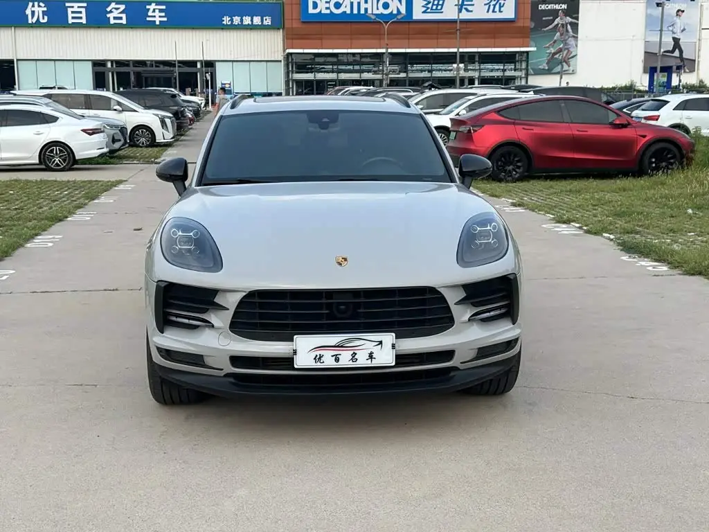 Porsche Macan 2020 — Photo 2/20