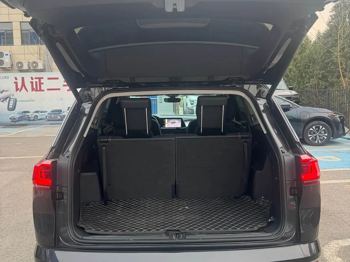 Volkswagen Talagon 2025 — Photo 10/14