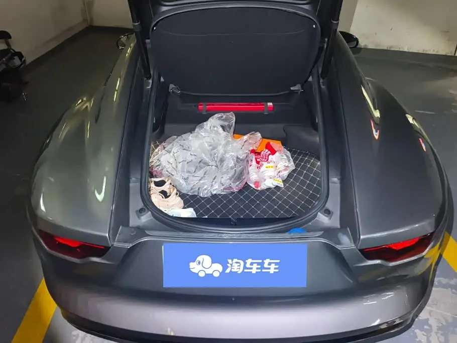 Jaguar F-TYPE 2024 — Photo 4/16