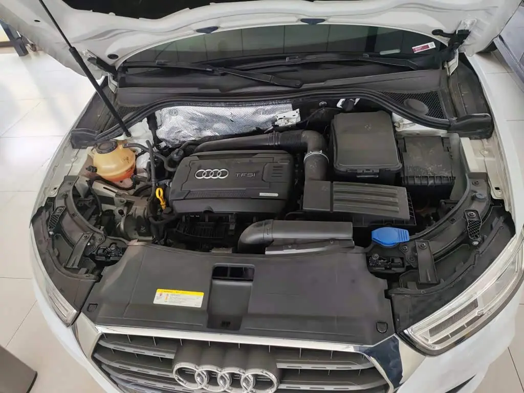 Audi Q3 2019 — Şəkil 16/20
