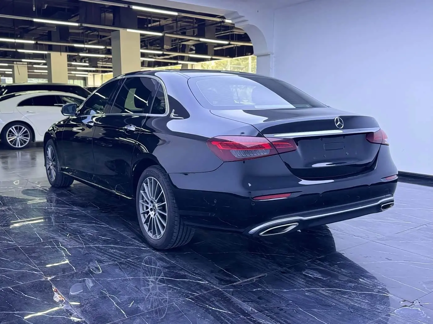 Mercedes-Benz E-Class 2021 — Şəkil 15/15