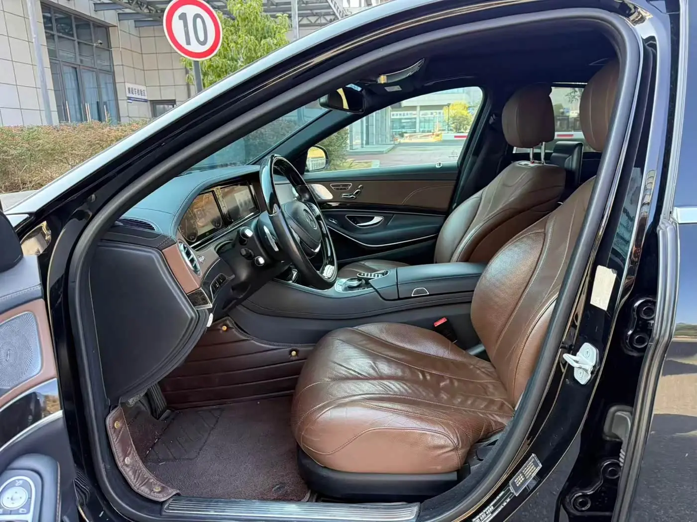 Mercedes-Benz S-Class 2014 — Photo 15/18